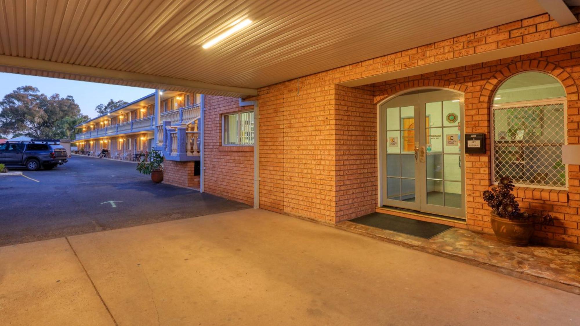Blue Diamond Motor Inn Dubbo Eksteriør billede